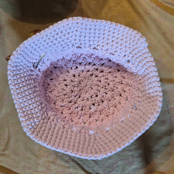 Classic Vintage Look•Summer Crochet ☀️ Bucket Hat - Picture 8 of 11